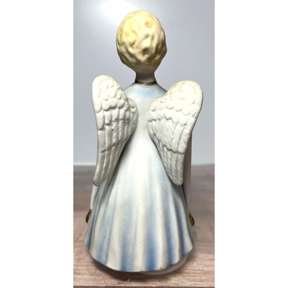 Schmid Musical Angel Figurine With Accordion - Picture 3 of 5